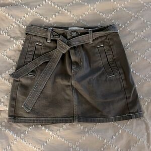 Army green denim skirt - Size 25